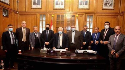 نقيب المحامين يناقش ضريبة القيمة المضافة مع أعضاء بمجلسي النواب والشيوخ