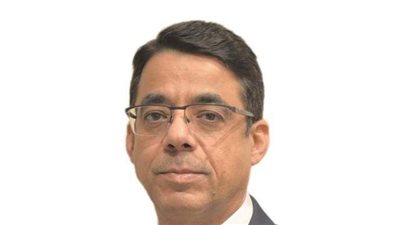 وزير السياحة يصدر قرارا بتعيين إيهاب سالم للشئون المالية والإدارية