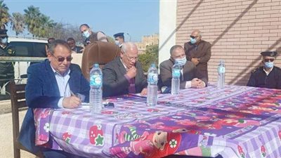 الزراعة تبحث تقديم الدعم الفني وحل مشكلات منتفعي أراضي منطقة سهل الطينة