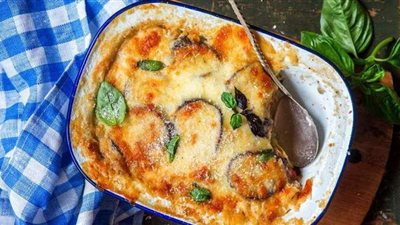 طريقة جديدة لعمل مسقعة الدجاج بالبشاميل