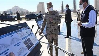 السيسي يتفقد العاصمة الجديدة وعزبة الهجانة وتطوير طرق ومحاور شرق القاهرة | فيديو