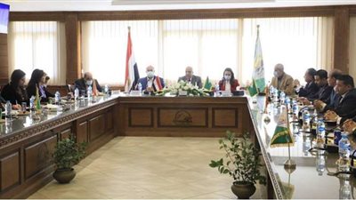 محافظ الجيزة يلتقي بأعضاء مجلس النواب الجدد |صور