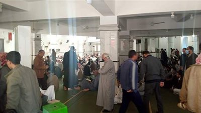 توافد مشايخ القبائل بمطروح لأداء صلاة الجنازة على الفنان علي حميدة | صور