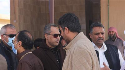 عائلة علي حميدة تتلقى العزاء في رحيل الفنان على المقابر | فيديو