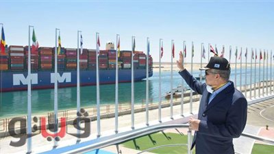 72 سفينة تعبر قناة السويس بحمولات 5.3 مليون طن