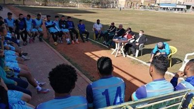 إدارة نادي المنيا تحفز اللاعبين والجهاز الفني قبل لقاء الشرقية للدخان