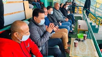 جهاز المنتخب الوطني يحضر مباراة طلائع الجيش وسموحة