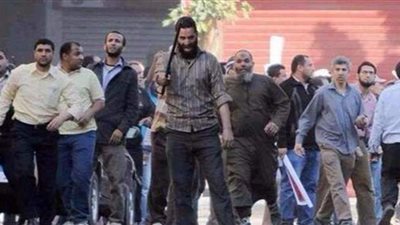 لماذا لا يستطيع الإخوان التعايش مع الآخر وينقلبون على الحكومات والشعوب؟ ‏