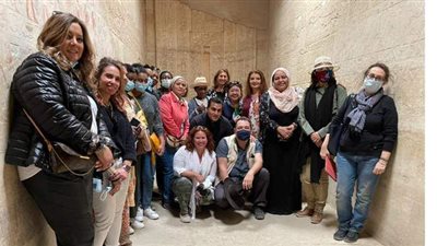 السياحة تنظم زيارة لزوجات 20 سفيرا لمنطقة آثار سقارة| صور