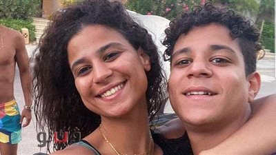 تعرف على فارق العمر بين أحمد داش وشقيقته دينا