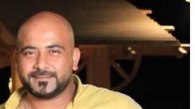 «هيدرا حنا» شاب أقصري يوزع الحب على مرضى السرطان.. يتبرع بسيارته لنقلهم.. ويجهز تنكات أوكسجين لمصابي كورونا |صور