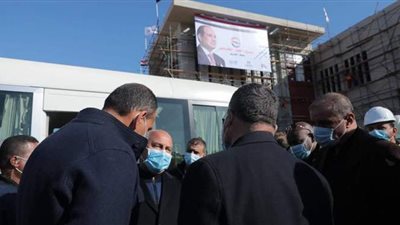 وزير النقل يتابع تنفيذ قطار العين السخنة المكهرب