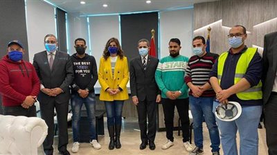 وزيرة الهجرة تلتقي الشباب العائدين من الخارج