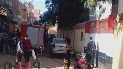 إخماد حريق بمخزن أخشاب مدرسة في بني سويف