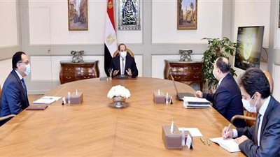 السيسي يوجه بالاستمرار في دراسة تداعيات كورونا على الموقف الاقتصادي.. وبلورة أنسب الإجراءات المالية للتعامل مع تلك التحديات