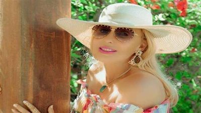 بعد تصريحاتها عن الزواج.. قصة رجلين في حياة نادية الجندي