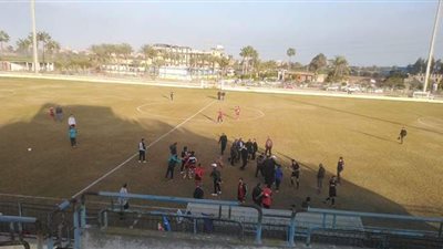 حرب شوارع في مباراة بدوري القسم الثالث