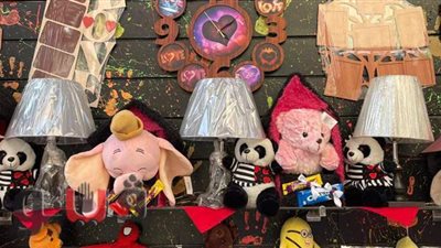 أسعار هدايا عيد الحب في زمن كورونا.. الدباديب تقفز لـ2000 جنيه | فيديو