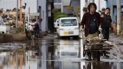 لحظة وقوع الزلزال المدمر في اليابان | فيديو
