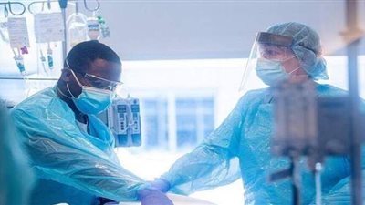 طفل يخضع لعملية تقصير لسان لإنقاذ حياته