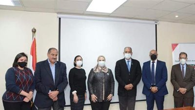 وزيرة التضامن تبحث تنمية صادرات قطاع الصناعات اليدوية