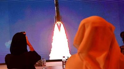 الإمارات تحدد موعد إطلاق القمر الصناعي 