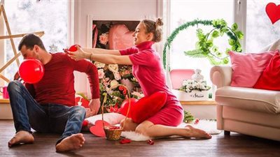 للزوجات في زمن كورونا.. أفكار بسيطة للاحتفال بـ الفلانتين في البيت