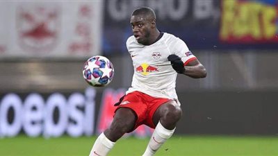 رسميا.. بايرن ميونخ يضم صخرة دفاع لايبزيج