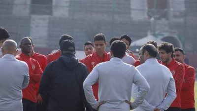 موسيماني يجتمع مع ناصر ماهر للاطمئنان على حالته