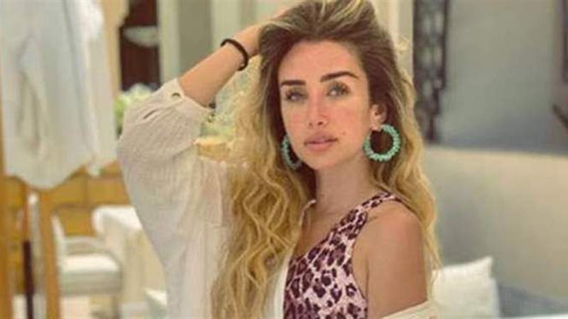 هنا الزاهد