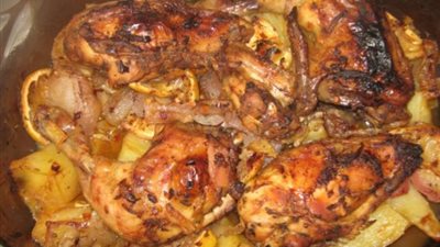 طريقة إعداد «صينية دجاج بالبصل» من مطبخ الشيف شربيني