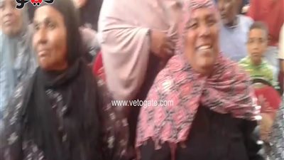 بالفيديو.. حفل تسليم شقق الإيواء يتحول لمظاهرة لتأييد السيسي