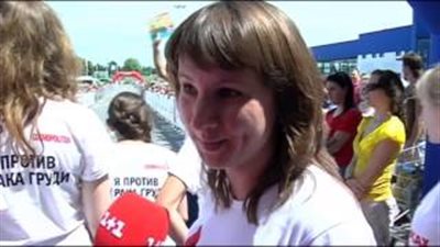 بالفيديو.. الأوكرانيات يتألقن في سباق جري بالكعب العالى