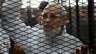 غدا.. محاكمة «بديع» و50 قياديا إخوانيا في قضية «غرفة عمليات رابعة»