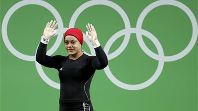 الإهمال يغتال حلم أبطال الأولمبياد.. سارة سمير تعلن اعتزالها بسبب الثانوية العامة.. هبوط أداء محمد إيهاب يهدد مشاركته بالتضامن الإسلامي.. هدايا ملاك تتفرغ للدراسة.. واتهامات للوزير بتجاهل اتصالاتهم