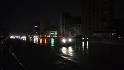 أمطار خفيفة على مناطق متفرقة بالقاهرة والجيزة (صور)