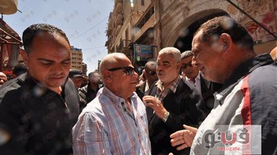 بالصور.. محافظ بورسعيد يكلف بسرعة البدء في تطوير سوق البازار