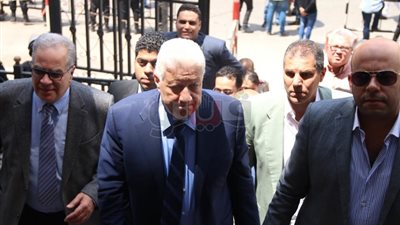 مرتضى منصور: أخلوا سبيل «وايتس نايتس» وحبسوا موظفي الزمالك