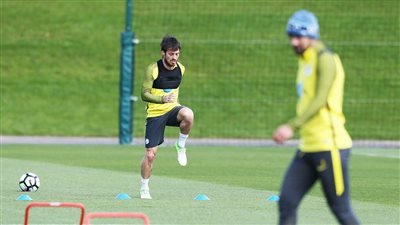 «سيلفا» يعود لتدريبات مانشستر سيتي بعد التعافي من الإصابة