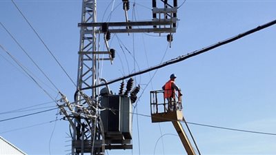 اليوم.. فصل التيار الكهربائي عن 15 منطقة في قنا