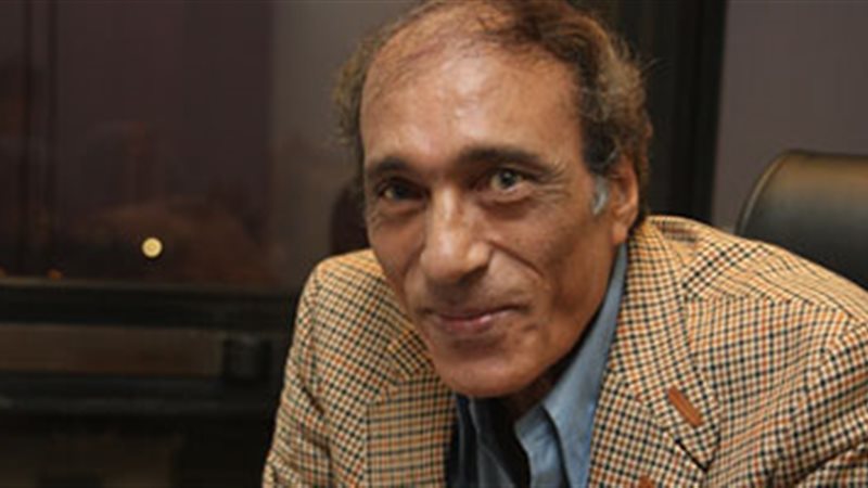  الكاتب الصحفى الراحل