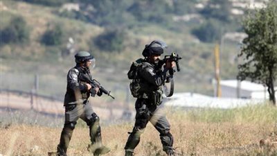 إصابة 55 فلسطينيا في مواجهات مع الجيش الإسرائيلي بالضفة