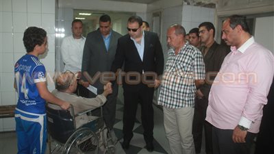محافظ الفيوم يزور مصابي انفجار شارع السنترال