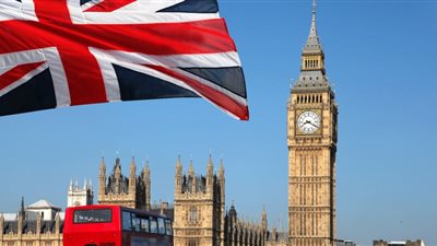 بريطانيا تحذر مشجعي منتخبها من رفع علم «القديس جورج» في روسيا