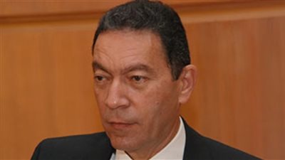 هاني الناظر يكشف خطورة تقبيل الأطفال من الفم