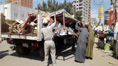 ضبط 16 متهما ورفع 486 مخالفة إشغال الطريق بالمنطقة الأثرية في الهرم