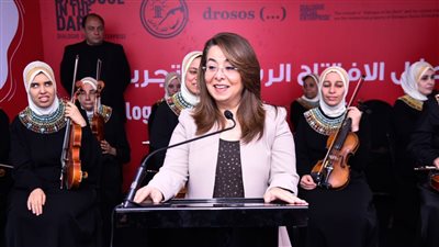 غادة والي تعلن انطلاق أول صندوق خيري لذوي الإعاقة.. والرئيس أول المتبرعين