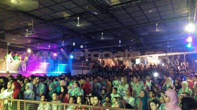 بالفيديو والصور.. حفل غنائي لـ «هوس» بساقية الصاوى