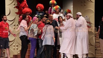 بالصور..أحمد بدير يستقبل جمهور العيد على «بيرم التونسي»