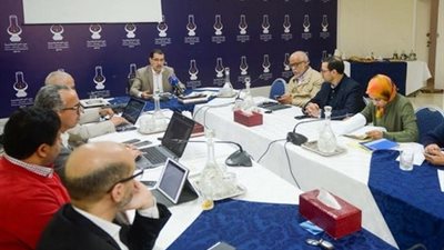 رئيس الحكومة المغربية يعقد اجتماعا لرأب صدع حزب الإخوان